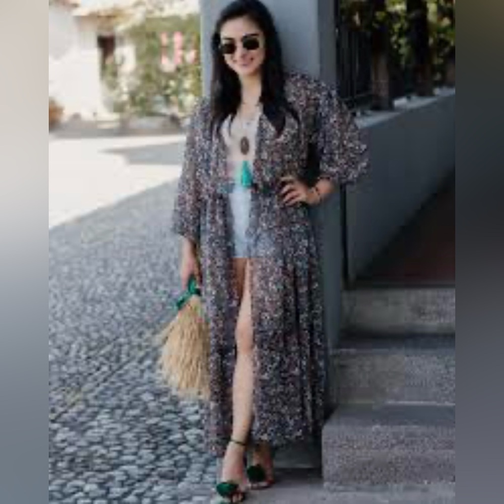 💎💎Rebellion Floral Kimono - - Picture 1 of 13